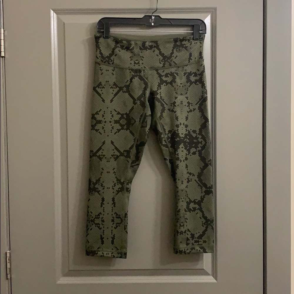 Lululemon green digital camo leggings wunder under